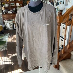 Patagonia Men's Brown/gray Long Sleeve Shirt size XL